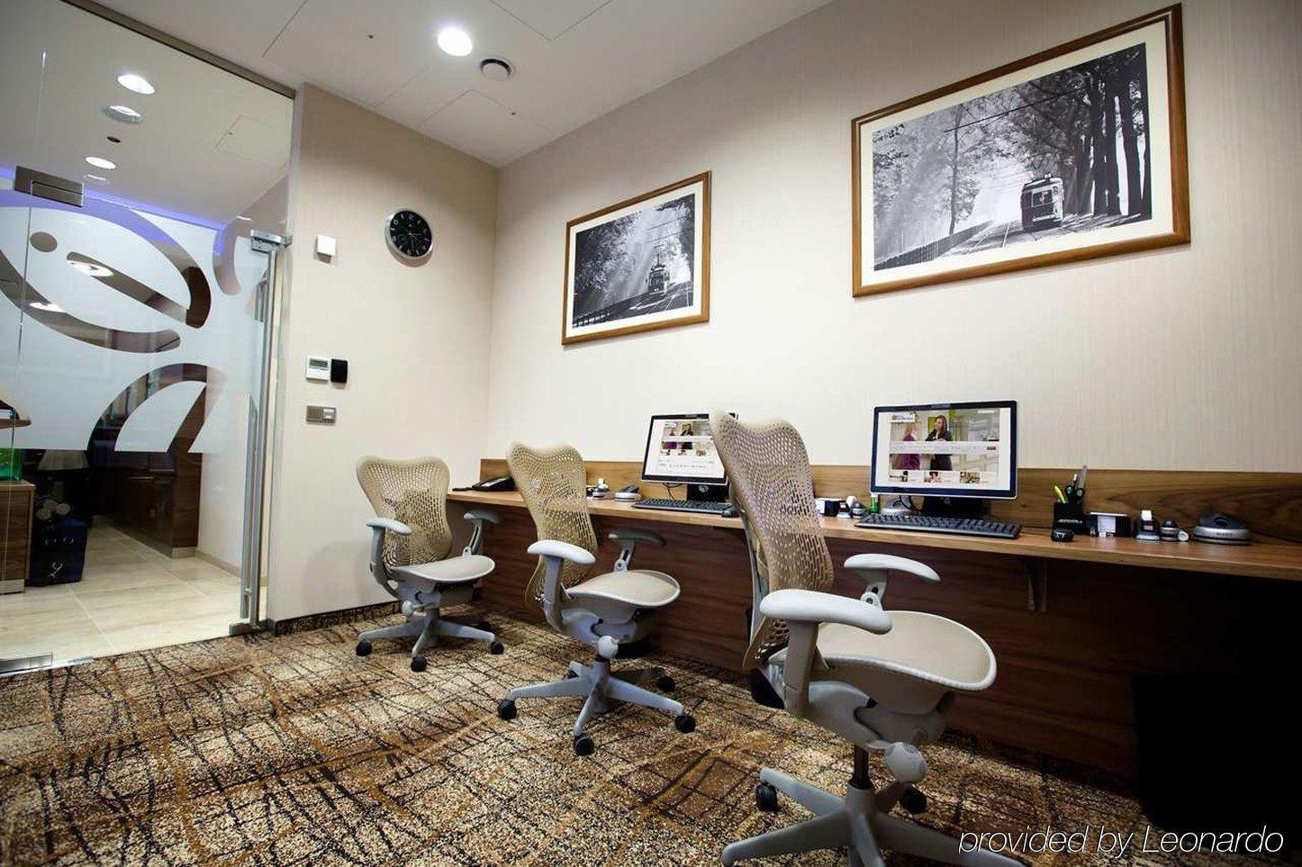 Hotel Doubletree By Hilton Gurugram Baani Square Gurgaon Einrichtungen foto